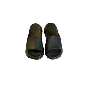 Zara Rubberized Slides, Black EU SZ 40, US SZ 9, UK SZ 7